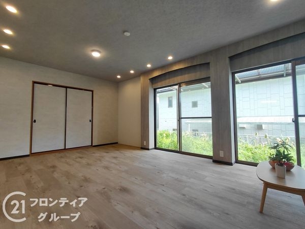 宇治市羽戸山３丁目の中古一戸建て
