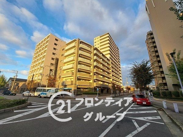 ラフィーネ城陽駅前　中古マンション