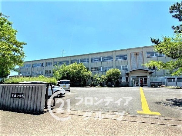 八幡市八幡長田　新築一戸建て　１期　全１区画(八幡市立中央小学校)