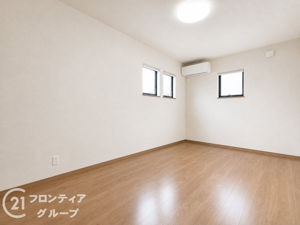 宇治市五ケ庄戸ノ内の中古一戸建て