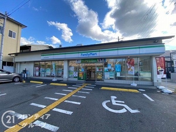 京都市山科区川田菱尾田の中古一戸建て(ファミリーマート京都清水焼団地店)