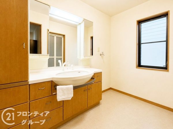 八幡市橋本意足の中古一戸建て