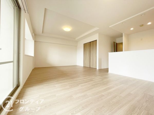京阪東ローズタウン・ファインガーデンあゆみヶ丘Ａ棟　中古マ…