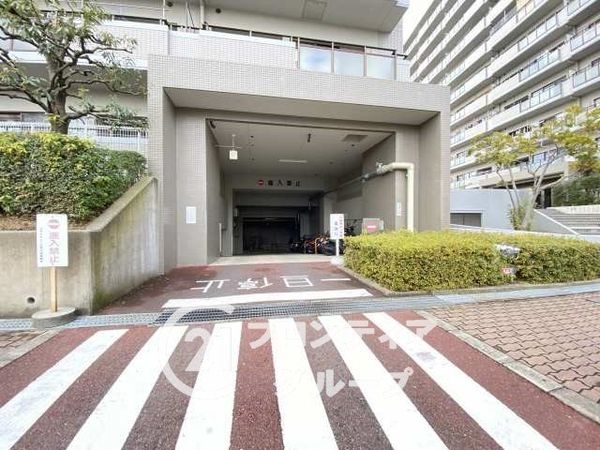 グランデュール鴨川３番館　中古マンション