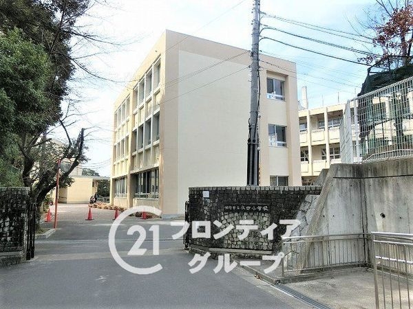 城陽市久世下大谷　新築一戸建て　１期　１号棟(城陽市立久世小学校)