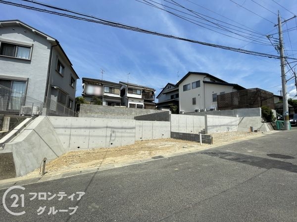 城陽市久世下大谷　新築一戸建て　１期　２号棟
