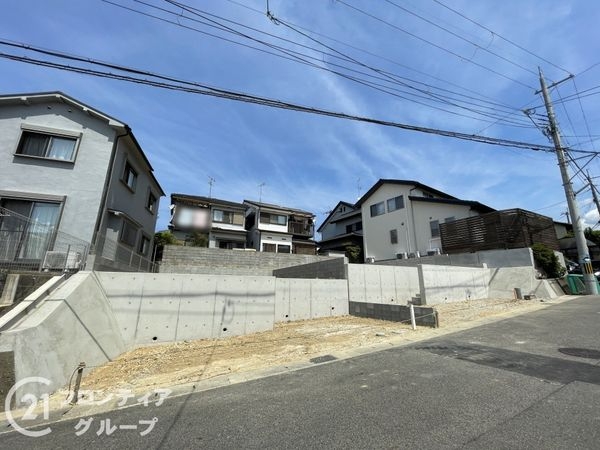 城陽市久世下大谷　新築一戸建て　１期　２号棟
