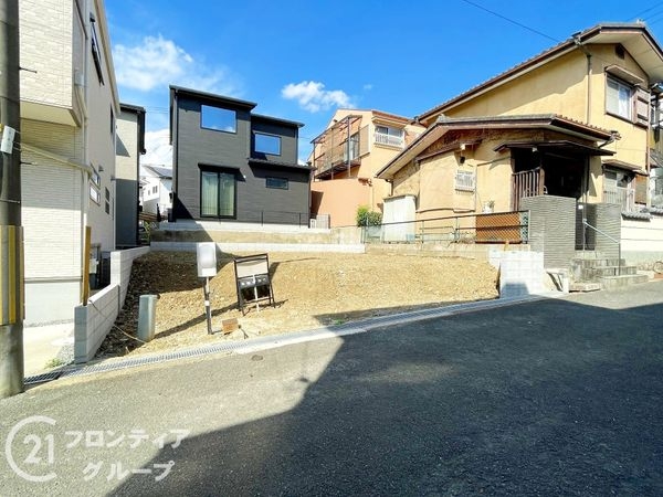 八幡市橋本栗ケ谷　新築一戸建て　１期　１号棟