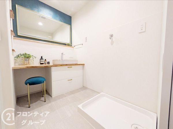 シャルマンコーポレイクシティ瀬田　天然木フルリノベーション…