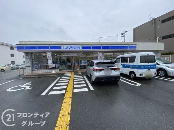 京都市南区久世築山町の中古一戸建て(ローソン久世殿城店)