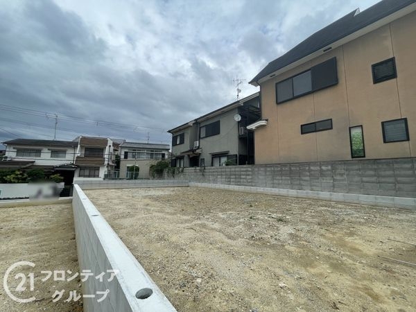 宇治市木幡御蔵山　新築一戸建て　２期　２号棟