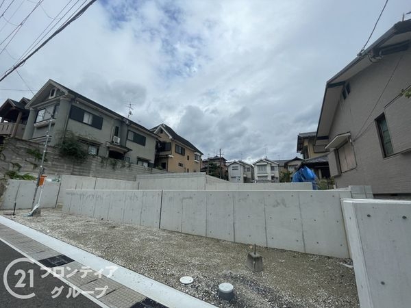 宇治市木幡御蔵山　新築一戸建て　２期　２号棟