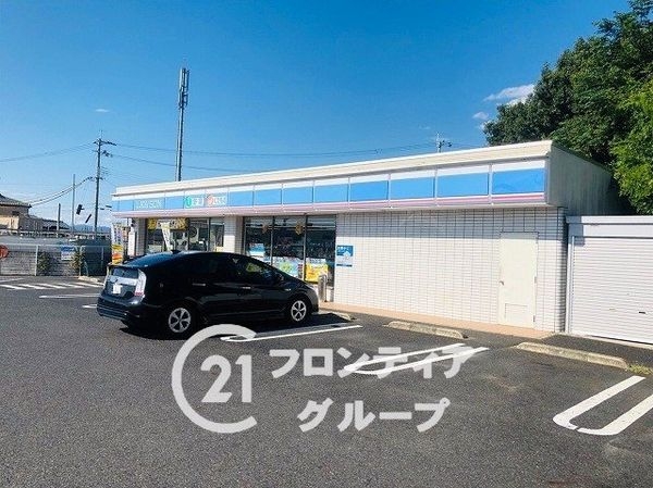 久世郡久御山町下津屋下ノ浜代　新築一戸建て　第２　９号棟(ローソン久御山島田店)