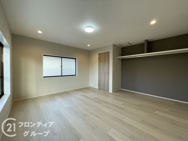 京都市伏見区深草大亀谷万帖敷町の中古一戸建て