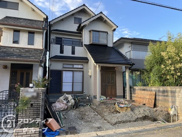 京都市伏見区深草大亀谷万帖敷町の中古一戸建て