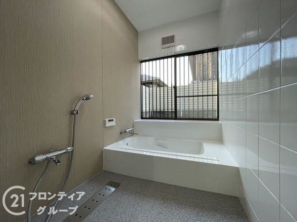 京都市伏見区深草大亀谷万帖敷町　中古一戸建て