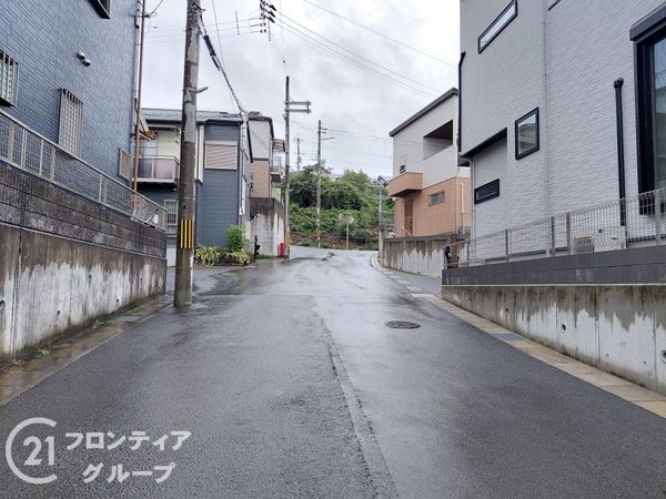 京田辺市薪西山　新築一戸建て