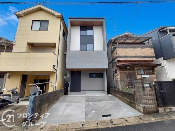 城陽市富野鷺坂山新築一戸建て