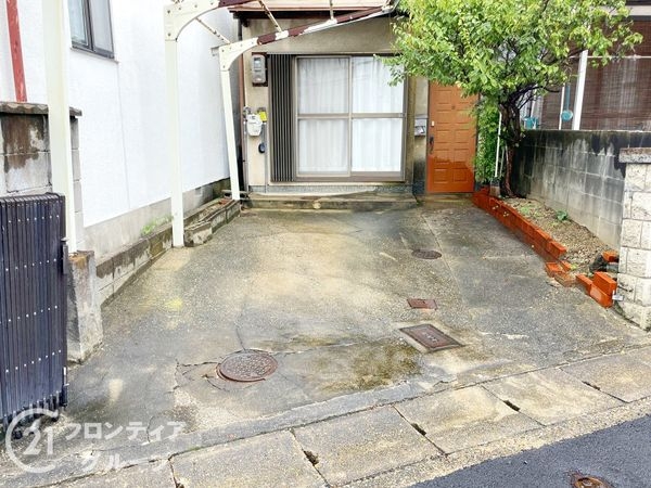 京都市山科区勧修寺瀬戸河原町　中古一戸建て