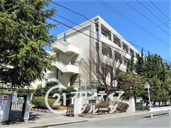 シャルマンコーポ神足　中古マンション(長岡京市立長岡第三中学校)