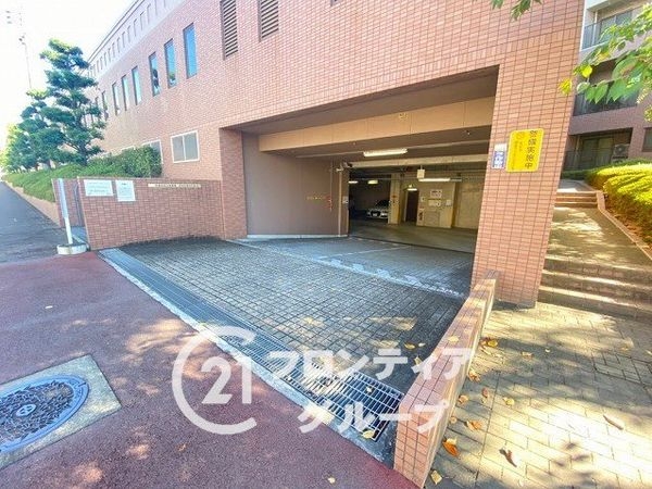 京阪東ローズタウン・ファインガーデンスクエアＡ棟　中古マン…