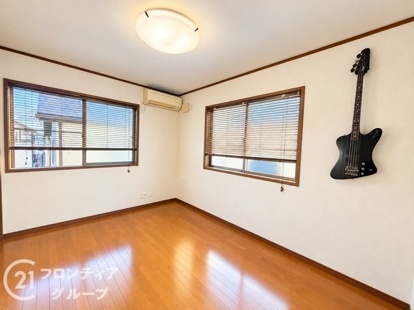 宇治市木幡御蔵山の中古一戸建て