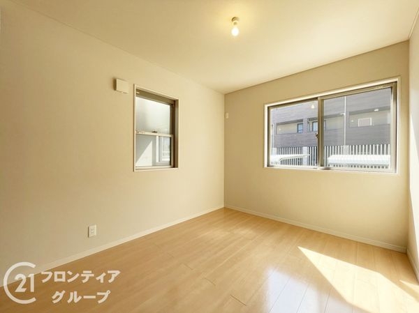 八幡市八幡山田の中古一戸建て