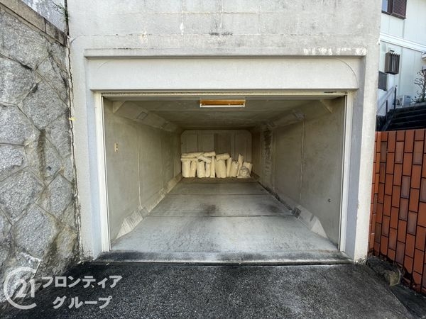 宇治市折居台４丁目　中古一戸建て