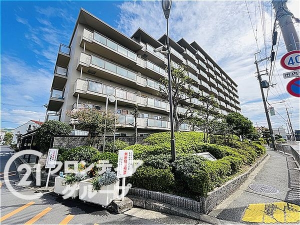 伊丹春日丘アーバンコンフォートA棟　中古マンション