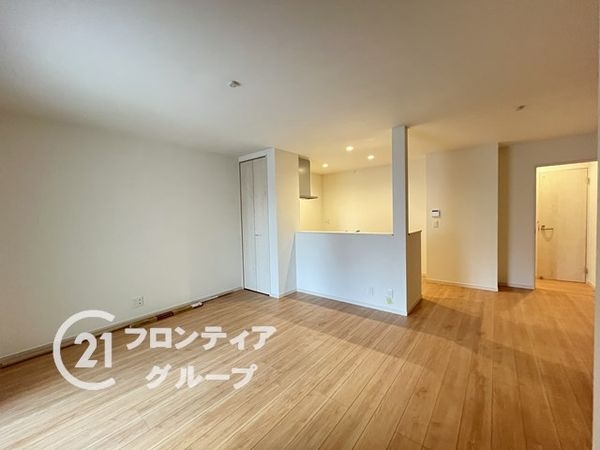 尼崎市東七松町１丁目の中古一戸建て