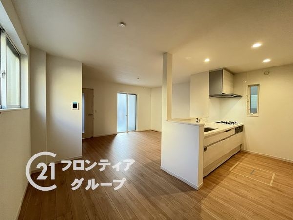 尼崎市東七松町１丁目の中古一戸建て
