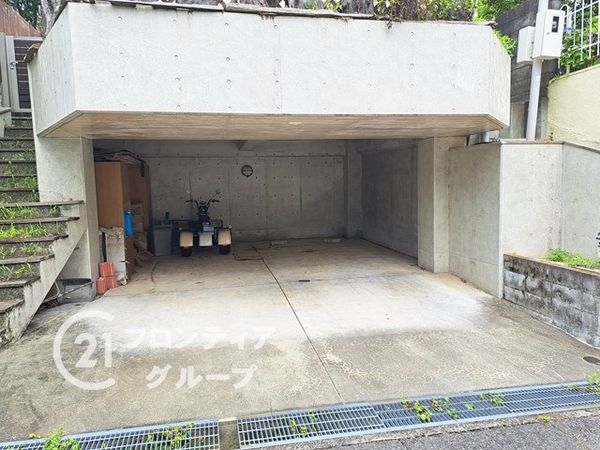 西宮市柏堂西町の中古一戸建て