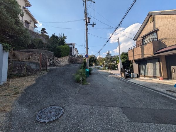 西宮市仁川百合野町の中古一戸建て