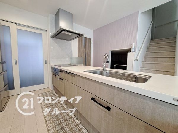 伊丹市森本４丁目　中古一戸建て