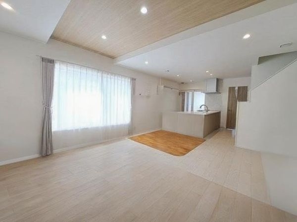 伊丹市森本４丁目の中古一戸建て