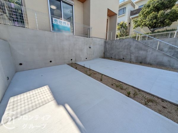 西宮市苦楽園二番町の中古一戸建て