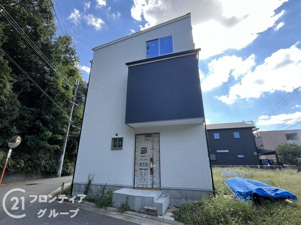 尼崎市東園田町２丁目　新築一戸建て　２２号地