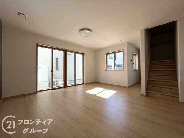 尼崎市東園田町２丁目　新築一戸建て　６号地