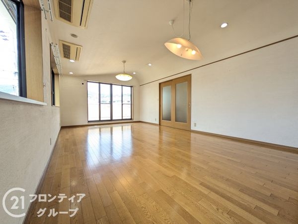 西宮市五月ケ丘　中古一戸建て