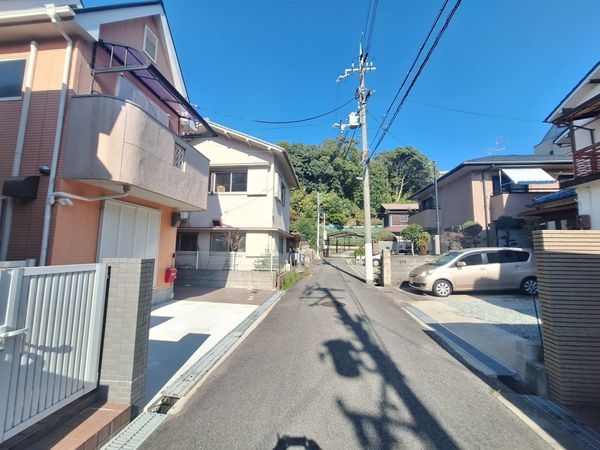西宮市角石町の中古一戸建て