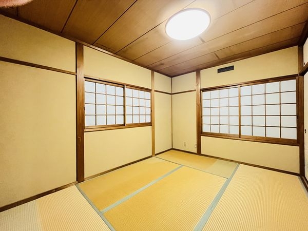 西宮市苦楽園三番町の中古一戸建て