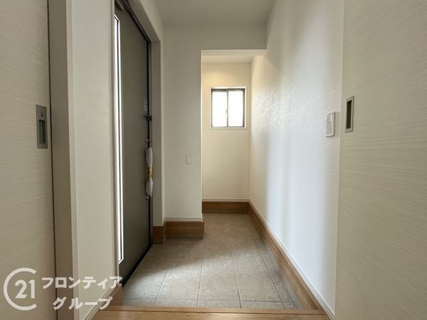 伊丹市千僧６丁目　新築一戸建て　１号棟