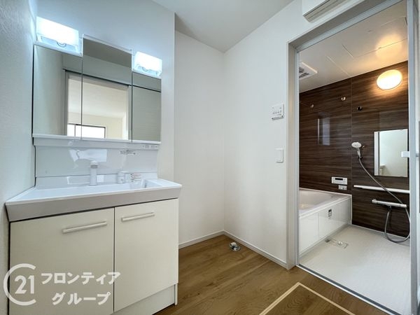 伊丹市千僧６丁目　新築一戸建て　１号棟
