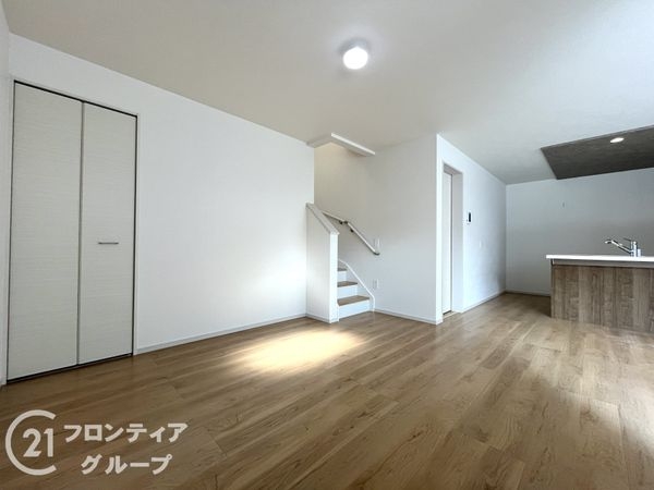 伊丹市千僧６丁目　新築一戸建て　１号棟