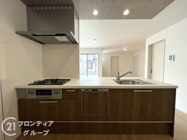 伊丹市千僧６丁目　新築一戸建て　１号棟