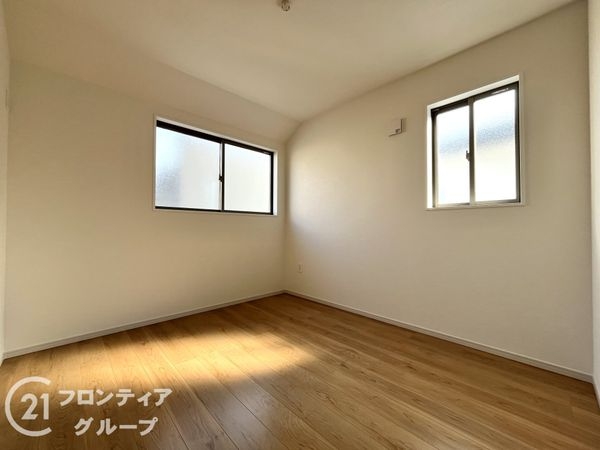 伊丹市千僧６丁目　新築一戸建て　１号棟