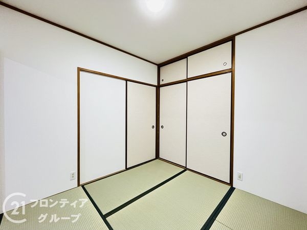 サンロイヤル北園田ブランシュール　中古マンション