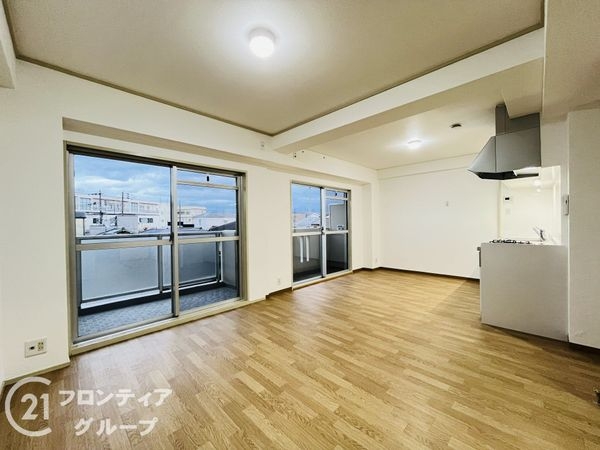 サンロイヤル北園田ブランシュール　中古マンション