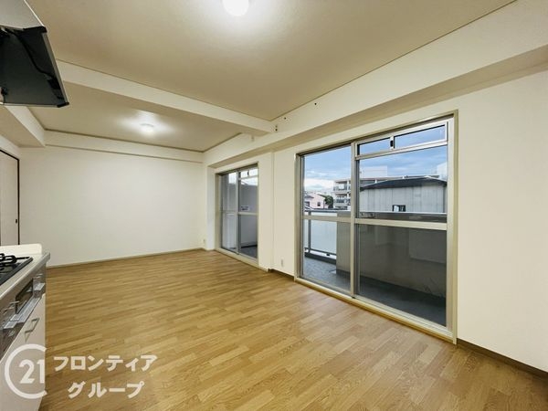 サンロイヤル北園田ブランシュール　中古マンション