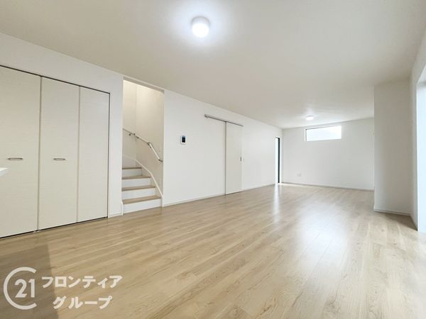 尼崎市塚口町６丁目　新築一戸建て　１期　２号棟